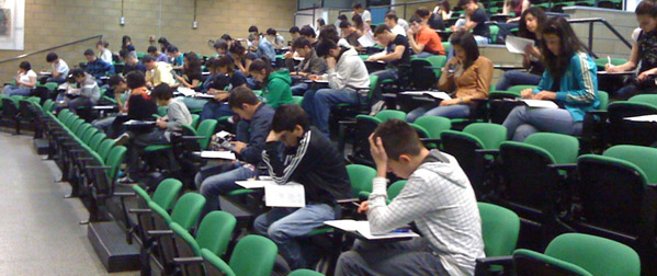 GIOCHI DELLA CHIMICA - selezioni 2011 nell&rsquo;aula magna Boscolo della Cittadella Universitaria di Monserrato
