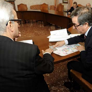 23 dic 2013 - incontro in rettorato (foto: francesco cogotti)