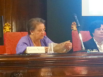 Aula magna del Rettorato di Cagliari, luned&igrave; 28 settembre 2015 - In primo piano la professoressa GIOVANNA NICOLAJ dell'Universit&agrave; "La Sapienza" di Roma, a destra la professoressa Luisa D'Arienzo
