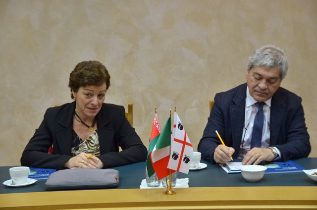Alessandra Carucci e Massimo Vanzi in Bielorussia durante uno degli incontri alla BSU - clicca per ingrandire