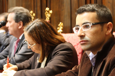 a destra in primo piano giaime ginesu, al centro flavia marzano