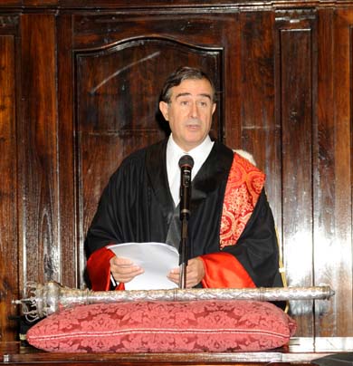 3 dicembre 2009 - inaugurazione anno accademico - il rettore giovanni melis durante la sua relazione