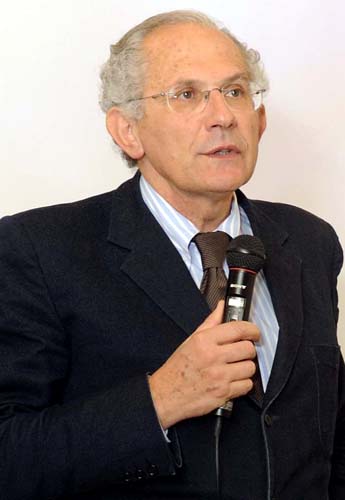 prof. pavan
