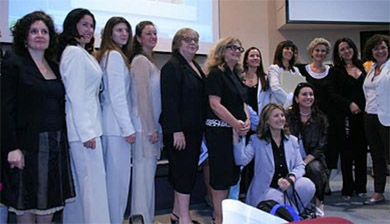 Bari, 24 giugno 2010 - FOTO DI GRUPPO DELLE PREMIATE (foto: itwiin.it) - clicca per il sito dell’associazione donne inventrici e innovatrici