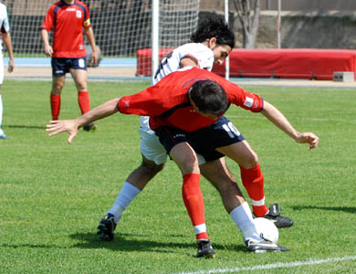 18 aprile 2007 - Cus Cagliari-Cus Parma: 2-0  (foto: Francesco Cogotti)