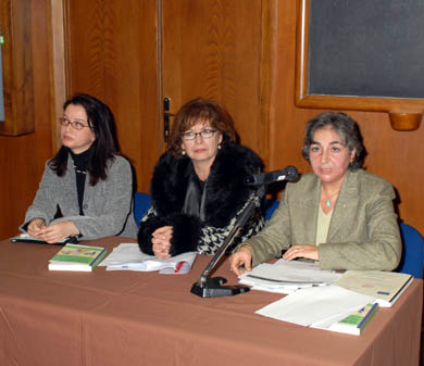 Simonetta Bonu, Maddalena Salerno e Patrizia Mureddu foto: Francesco Cogotti (photogallery www.unica.it)