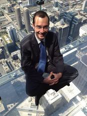 Alberto Pambira e le Sears towers a Chicago.
