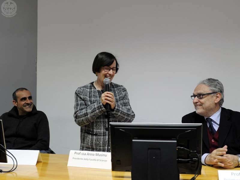 il saluto della professoressa Anna Musinu, presidente della Facolt&agrave; di Scienze