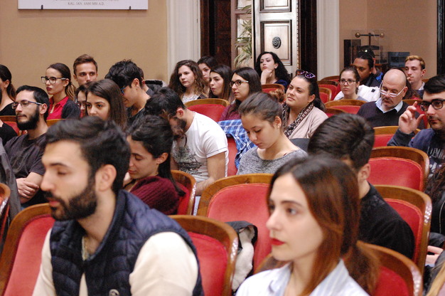 Studente e studenti di UniCa