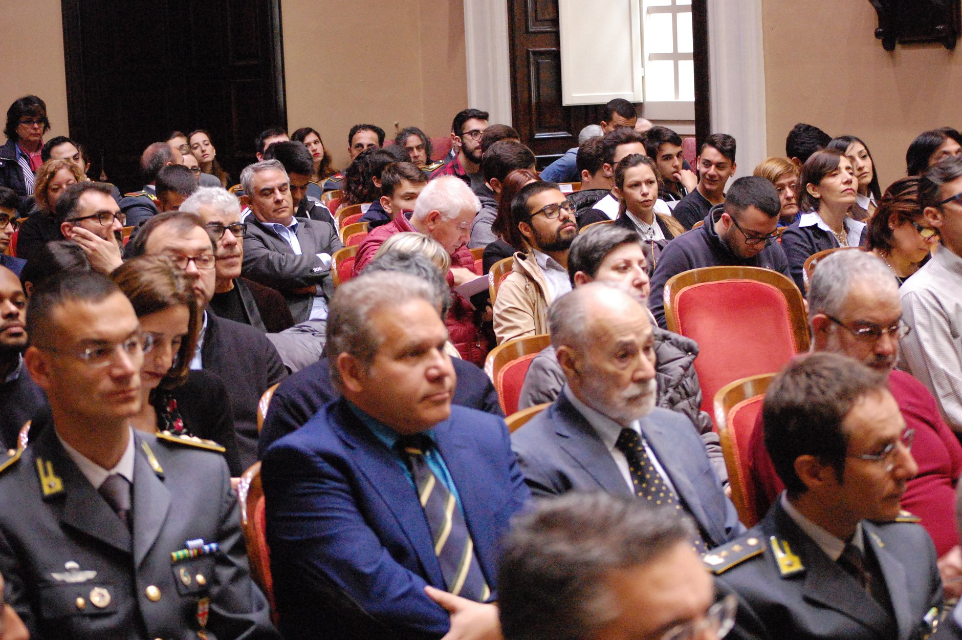 Le immagini della tavola rotonda di alto profilo in Rettorato, organizzata con la Guardia di Finanza, ha approfondito tutti gli aspetti del problema.