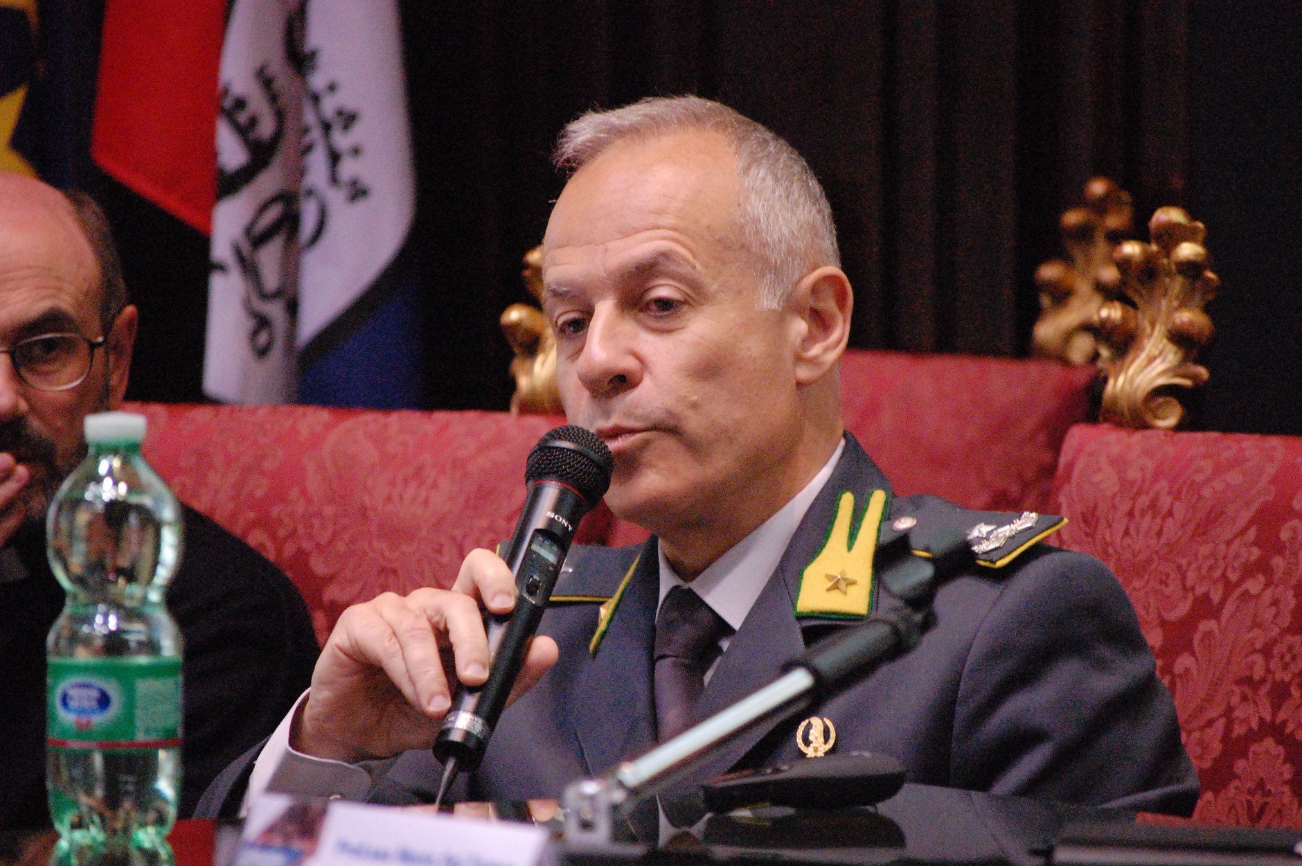 Le immagini della tavola rotonda di alto profilo in Rettorato, organizzata con la Guardia di Finanza, ha approfondito tutti gli aspetti del problema.