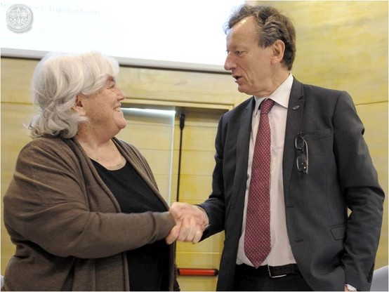 Stretta di mano tra il Rettore e il Presidente ASI