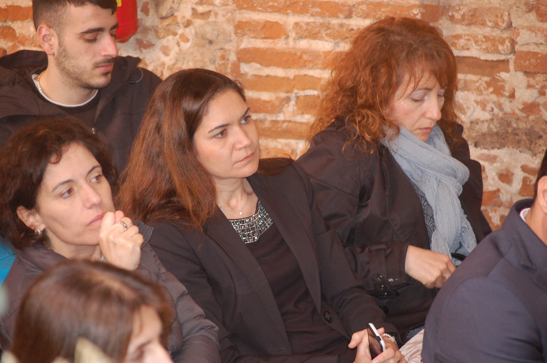 Al centro, Giorgia De Gioannis, docente della Facolt&agrave; di Ingegneria e Architettura