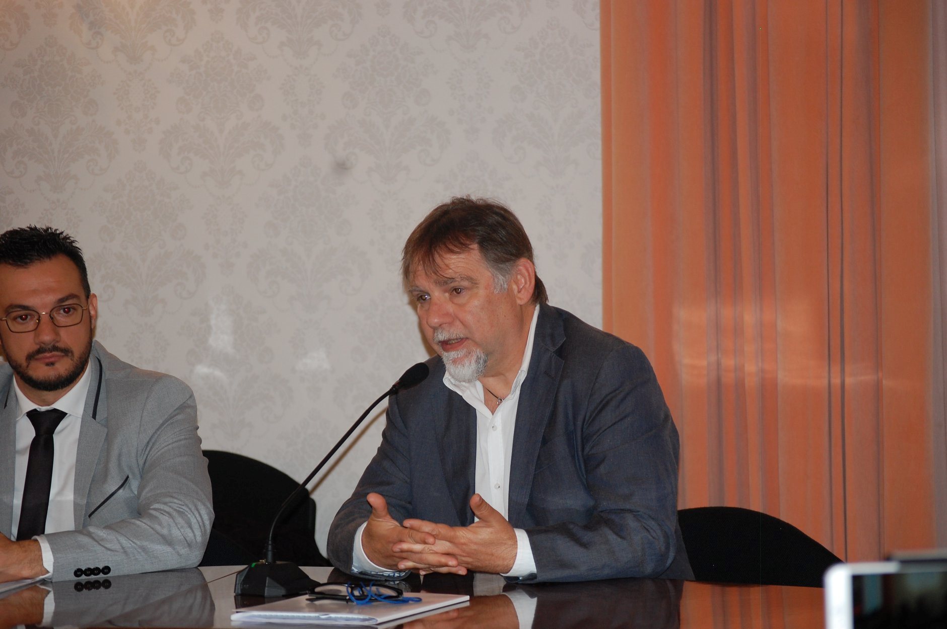 Le immagini della conferenza stampa per la presentazione del festival dedicato alle arti visive