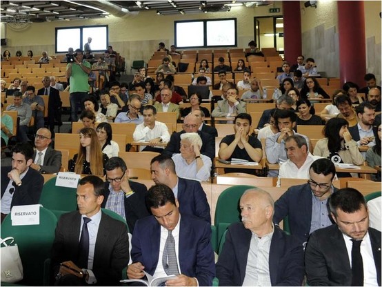 L'Aula A durante la presentazione del Rapporto CRENoS