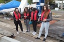 Operazioni di imbarco e preparazione alla navigazione: vestizione dei salvagente e spiegazione delle regole elementari di condotta a bordo