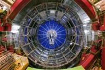 Formazione trasversale e innovativa. Dal film sul Cern spunti e riflessioni per i ricercatori dell'ateneo di Cagliari