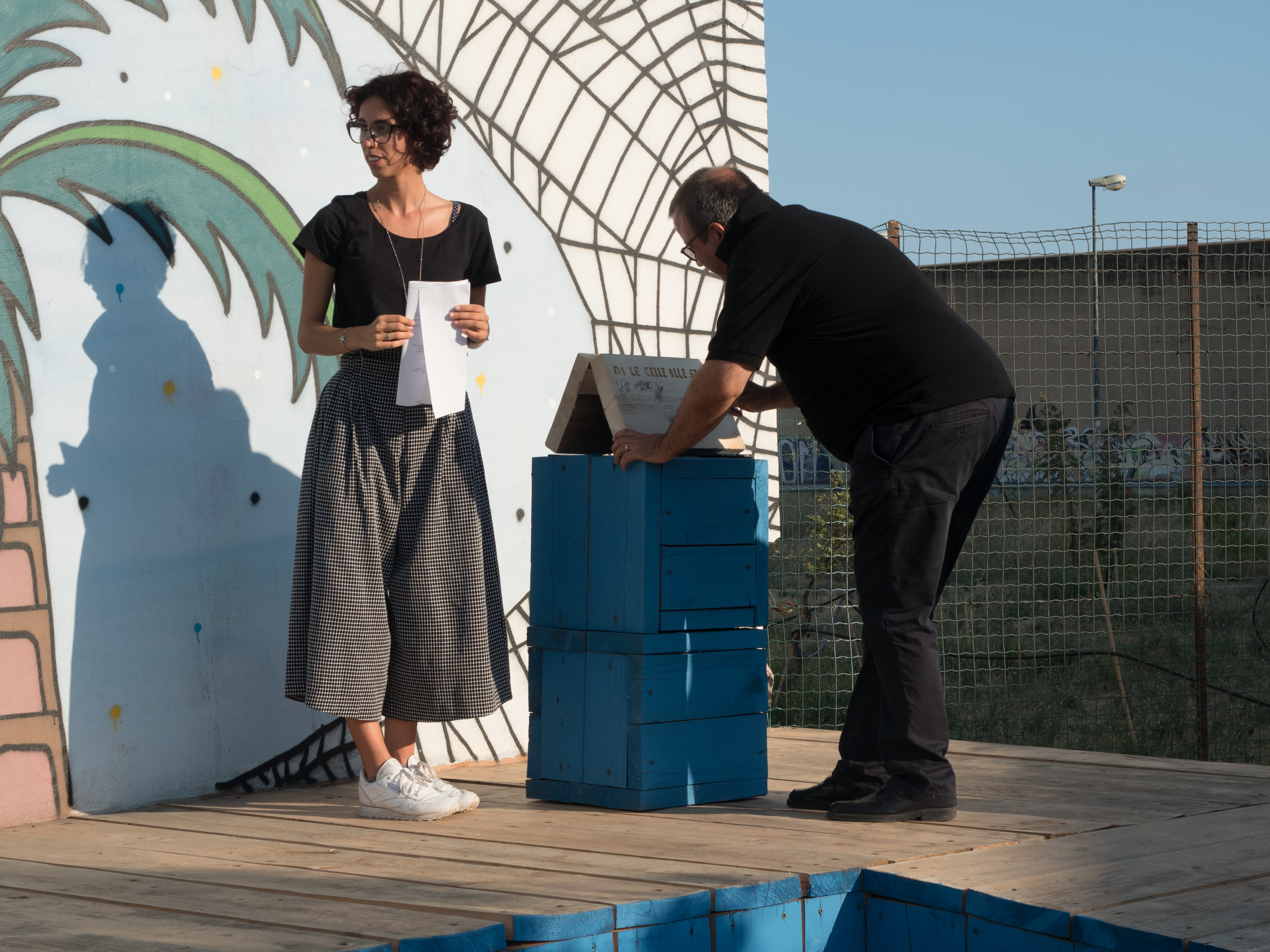 Le immagini dell'inaugurazione dello spazio all'aria aperta, destinato agli incontri tra i minorenni ospiti dell'IPM di Quartucciu e le loro famiglie. Il progetto &egrave; stato realizzato da Alice Salimbeni, laureata magistrale in architettura
