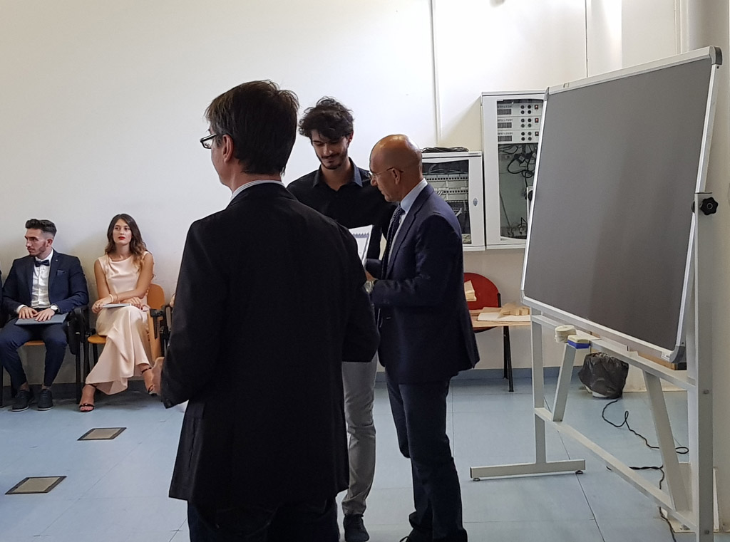 Premiazione nell'aula Alfa di Ingegneria