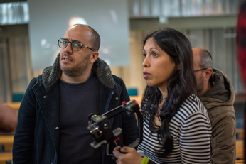 Il regista Peter Marcias sul set con Elisa Meloni, qui direttore della fotografia