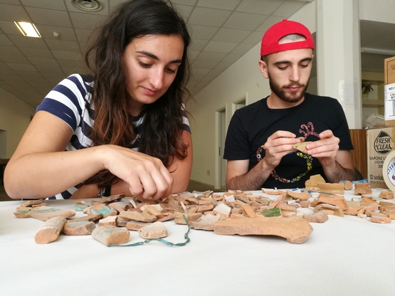 Un momento formativo della Scuola di Archeologia e comunit&agrave; coordinata da Fabio Pinna