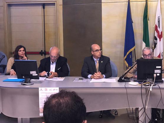 Cagliari. Una fase dei lavori in aula magna di Ingegneria. Da sinistra, Graziella Marras, Giampaolo Siotto, Nicola Careddu e  Roberto Peretti