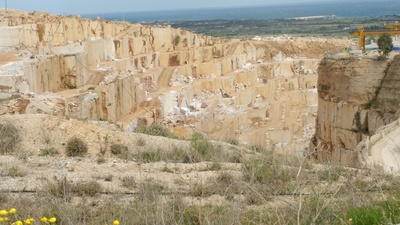 Orosei. Visuale di una delle cave principali del distretto del marmo