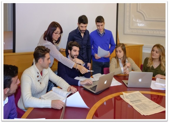 Economia e gestione aziendale, una lezione del corso che rilascia il doppio titolo internazionale