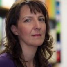 Carla Maria Cal&ograve; insegna Antropologia molecolare al dipartimento di Scienze della vita e dell'ambiente