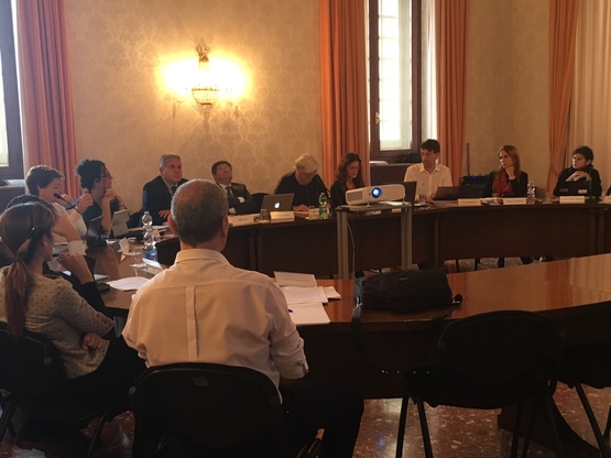 La delegazione di HEInnovate in Sala Consiglio durante il dialogo con i rappresentanti del nostro Ateneo