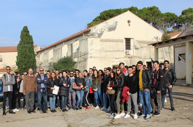 Bastione di San Filippo: gli studenti hanno potuto visitare i complessi architettonici oggetto di studio accompagnati dai docenti e dal personale militare dell&rsquo;Esercito e della Marina