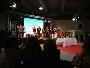 Un momento della cerimonia di consegna del Premio