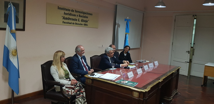 Carlo Pilia ospite all'Universit&agrave; di Buenos Aires