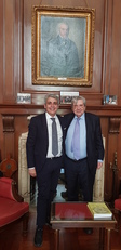 Carlo Pilia con il decano della Facolt&agrave; di Diritto dell'Universit&agrave; di Buenos Aires