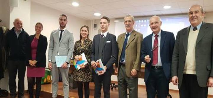 Roma. Matteo Arricca, il terzo da sinistra, con i colleghi premiati dalla giuria del Comitato italiano grandi dighe