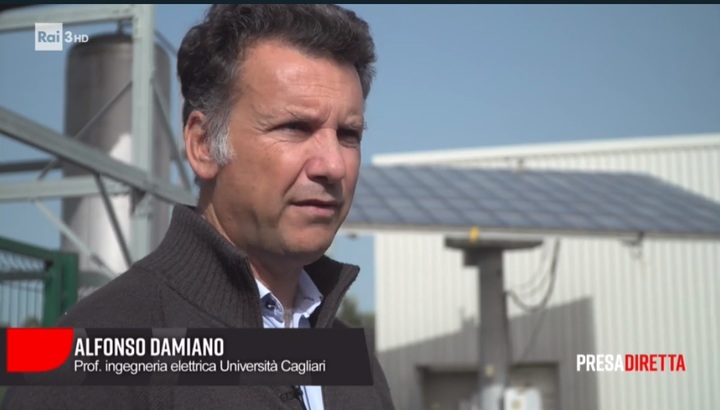 Alfonso Damiano durante l'intervista con Raffaella Pusceddu
