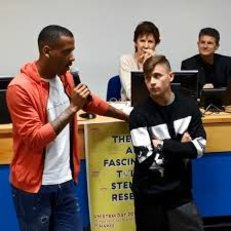 UniStem 2017. I calciatori del Cagliari, Senna Miangue e Nicol&ograve; Barella in aula magna