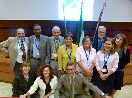 Esperti e specialisti all'assemblea Sigia tenutasi a Firenze. La professoressa Fulghesu &egrave; la seconda da destra al centro