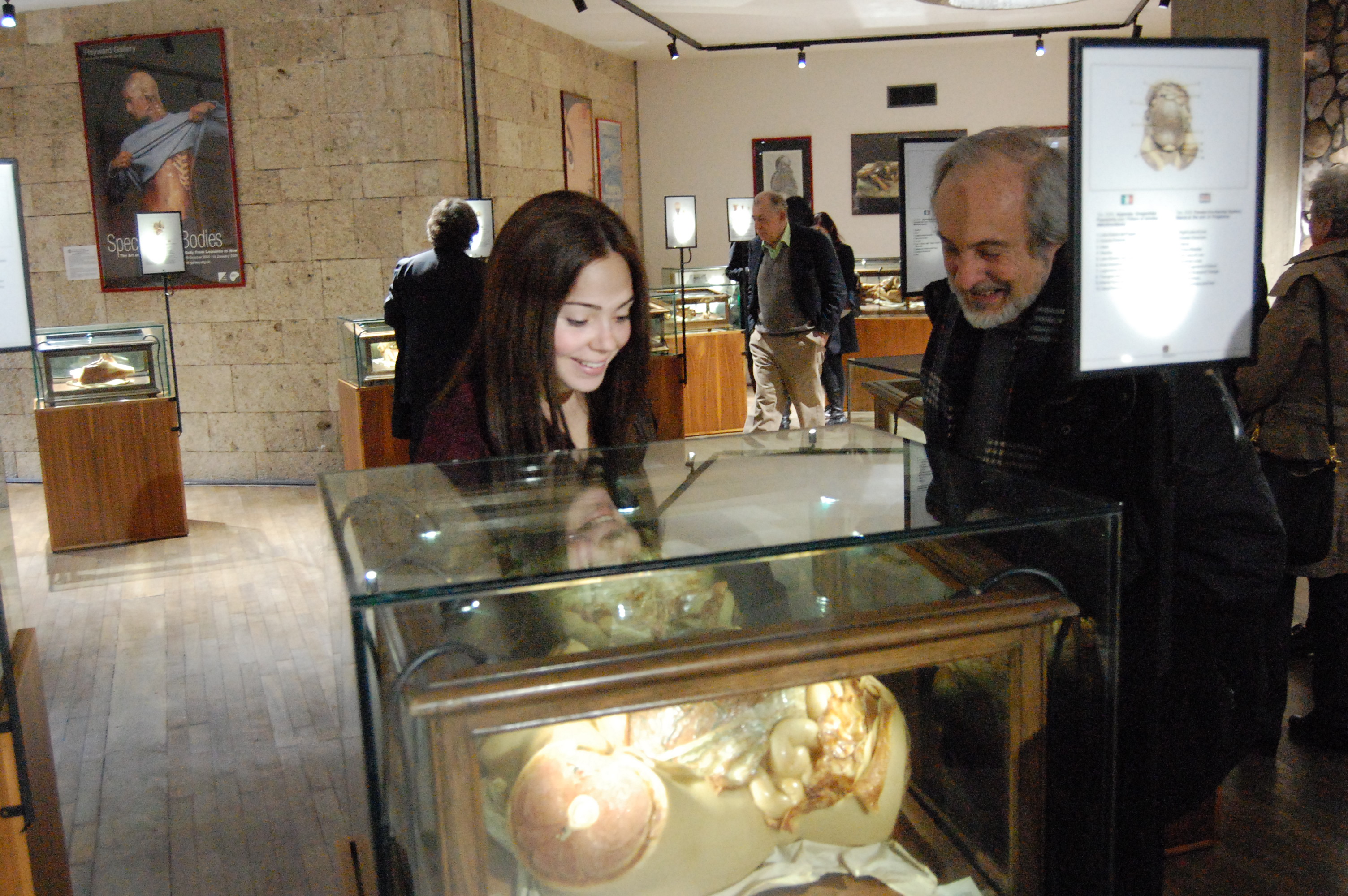 Immagini dell'inaugurazione della Mostra di rari volumi donati da Giuseppe Sterzi