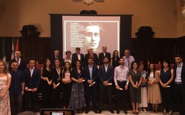 Foto di gruppo con i migliori laureati