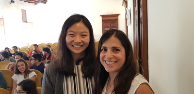A Cagliari dalla Northeastern University di Boston: a sinistra l&rsquo;assistente Kestral Johnston, con la professoressa Annalisa Onnis-Hayden