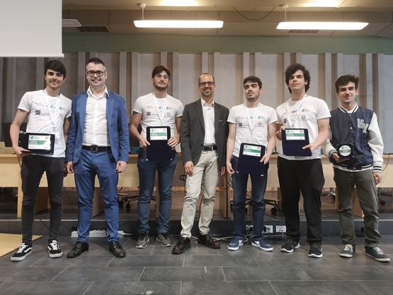 Cagliari. Da sinistra, Francesco Meloni, Davide Maiorca, Alessandro Frau, Giorgio Giacinto, Matteo Cornacchia, Daniele Pusceddu e Lorenzo Pisu