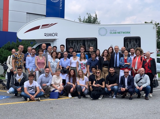 Bergamo. Clabbers e docenti in posa per la tappa in terra lombarda