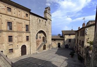 Un'altra immagine di San Gemini, circa cinquemila residenti
