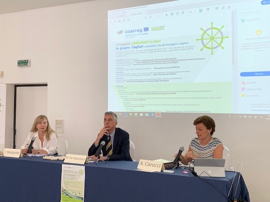 Cagliari. Tavolo dei lavori su rifiuti e reflui portuali con, da destra, Alessandra Carucci, Michele De Francesco e Valeria Mangiarotti