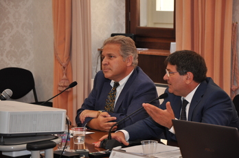 Aldo Urru, DG dell'Ateneo, con Francesco Mola