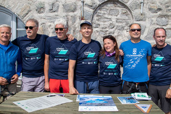 Il gruppo prima della firma della Carta
