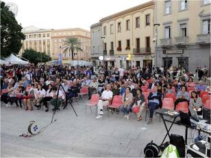 Cagliari. Piazza Garibaldi, attivit&agrave; divulgative per una scienza a portata di mano