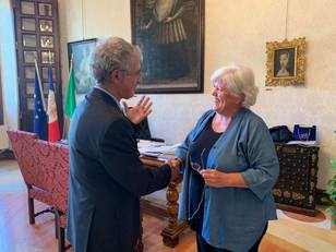 L'incontro con il Rettore Maria Del Zompo, pochi minuti prima dell'inizio del seminario