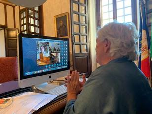 L'intervento del Rettore in diretta skype in collegamento con l'Universit&agrave; di Camerino